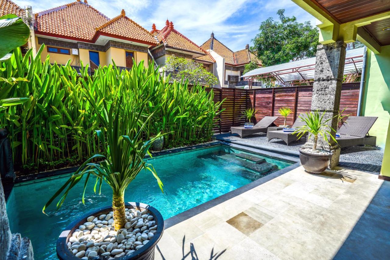De Cinta Villa - Kuta - 5 Bedrooms - Heart Of Kuta Esterno foto